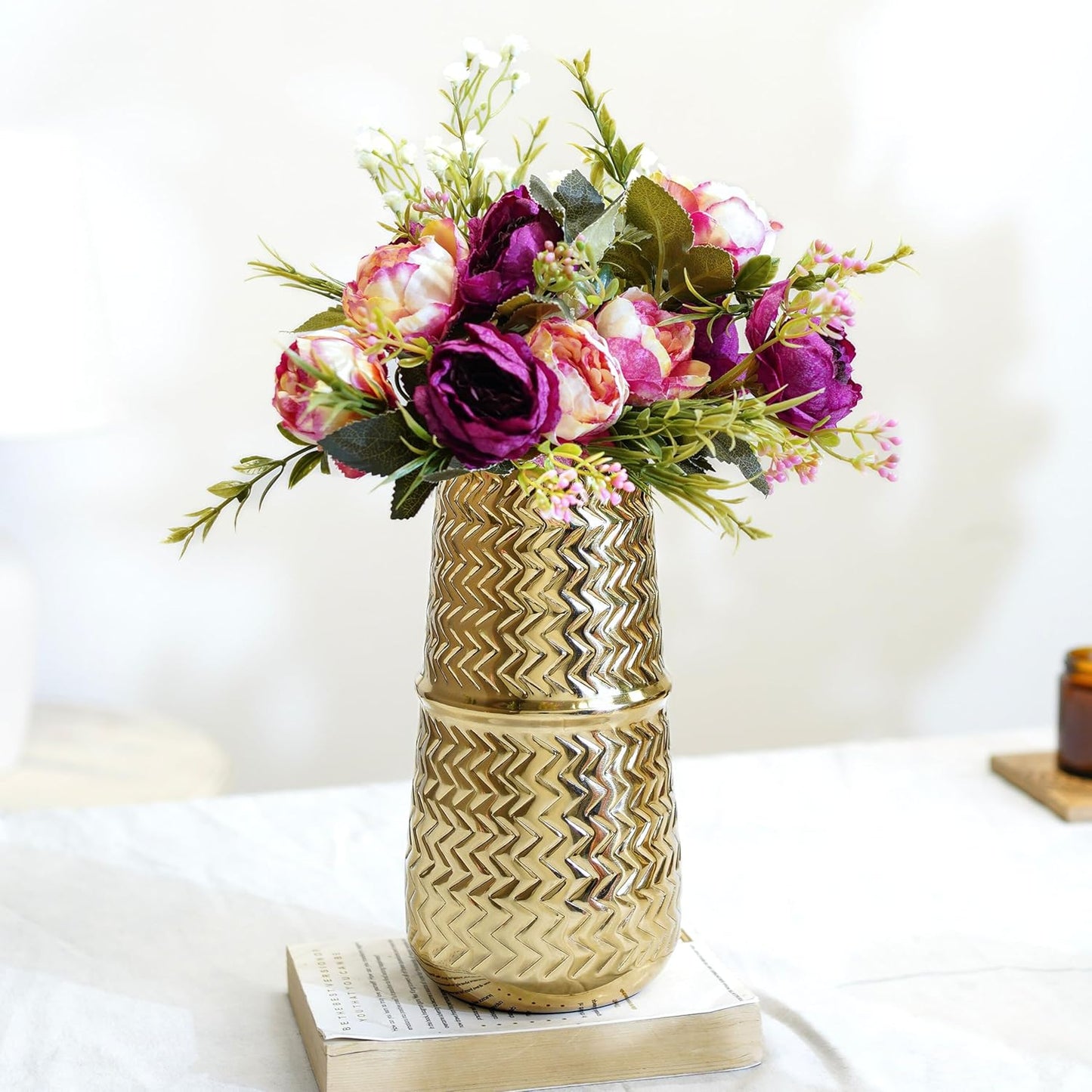 Arrow Engrave Metal Cylindrical Vase for Home Décor | Table Flower Pot for Valentine’s Day, Couple Gift for Wedding Anniversary, Birthday Decoration | 9.2" Golden, 1Pc (Flower not Included)